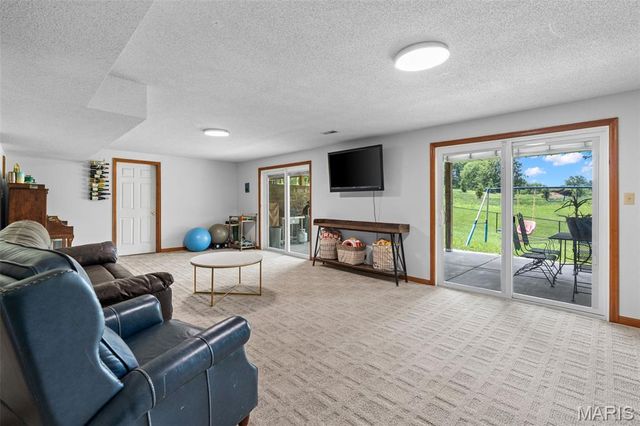16447 Scenic Ridge Road, Marthasville, MO 63357
