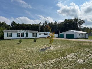 6386 Holton Road, Twin Lake, MI 49457