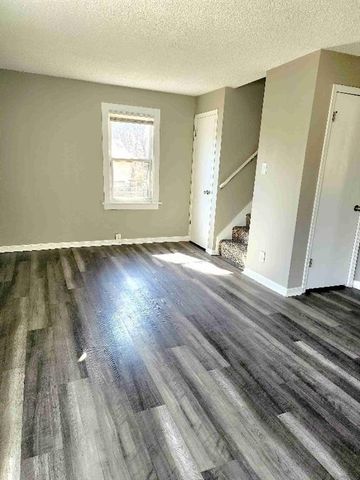 8004 Lydia Avenue, Kansas City, MO 64131