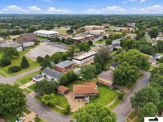 2501 Jameson North, Lincoln, NE 68512