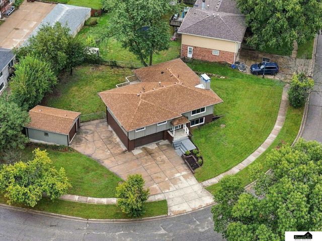 2501 Jameson North, Lincoln, NE 68512