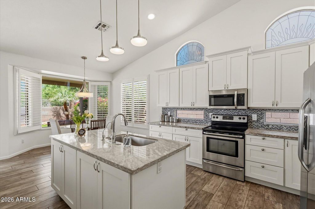 10018 E KAREN Drive, Scottsdale, AZ 85260 — photo 2