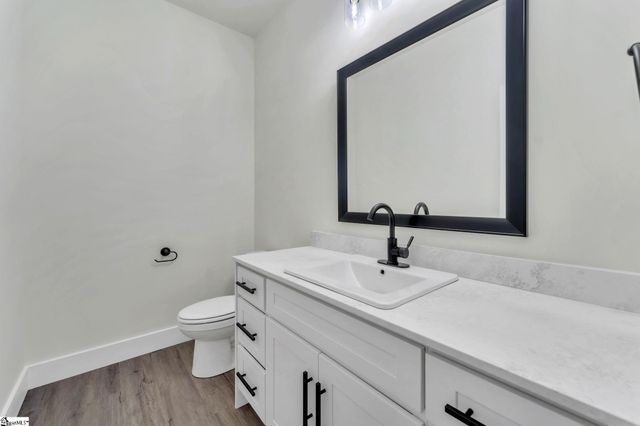 193 Dodd Street, Wellford, SC 29385