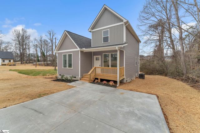 193 Dodd Street, Wellford, SC 29385