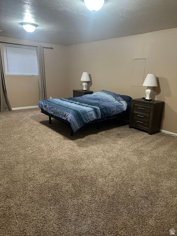 8642 S CESSNA CIR, Sandy, UT 84093