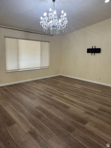 8642 S CESSNA CIR, Sandy, UT 84093