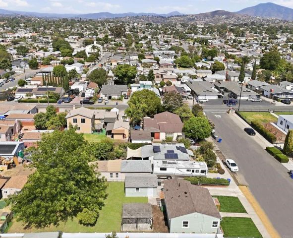 7570 Cuyamaca Avenue, Lemon Grove, CA 91945