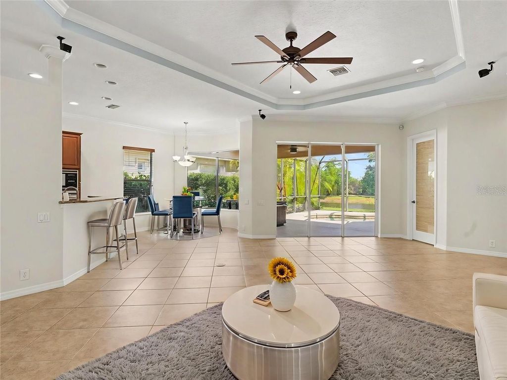 Image 4 of property listing at 12231 LAVENDER LOOP, Bradenton, FL 34212