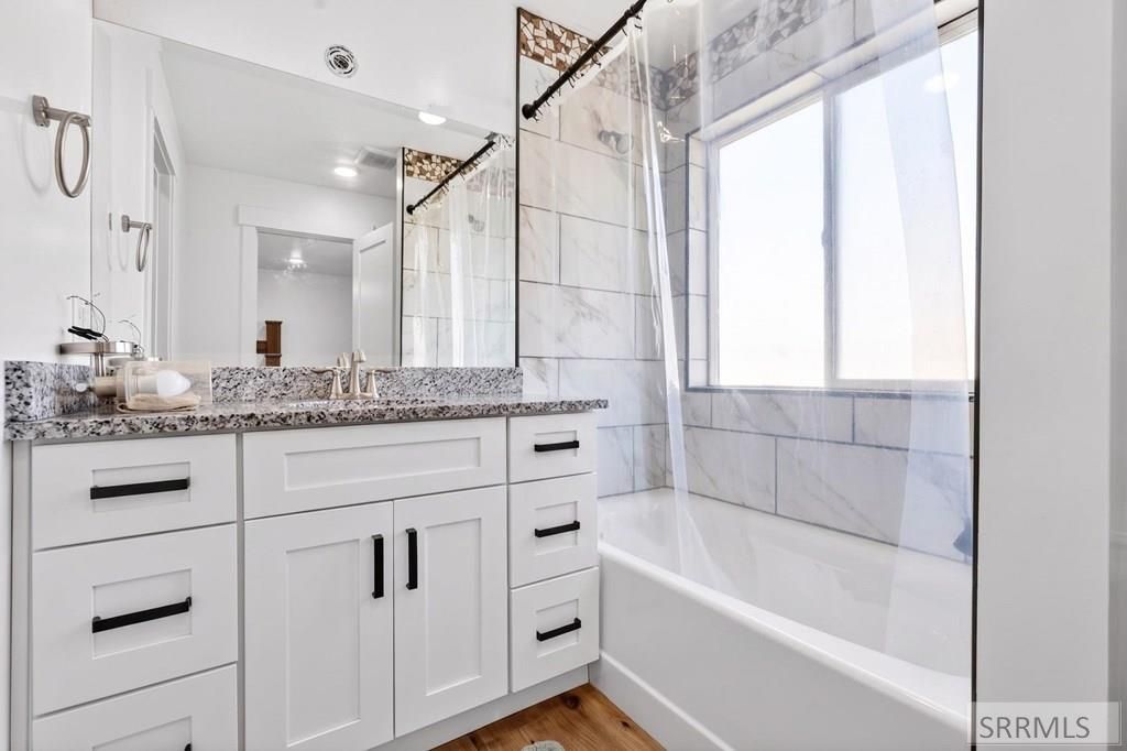 Image 12 of property listing at 250 N 200 W, Downey, ID 83234