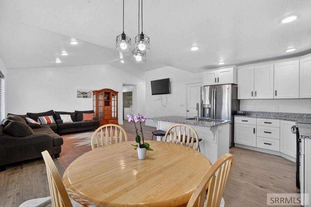 Image 9 of property listing at 250 N 200 W, Downey, ID 83234
