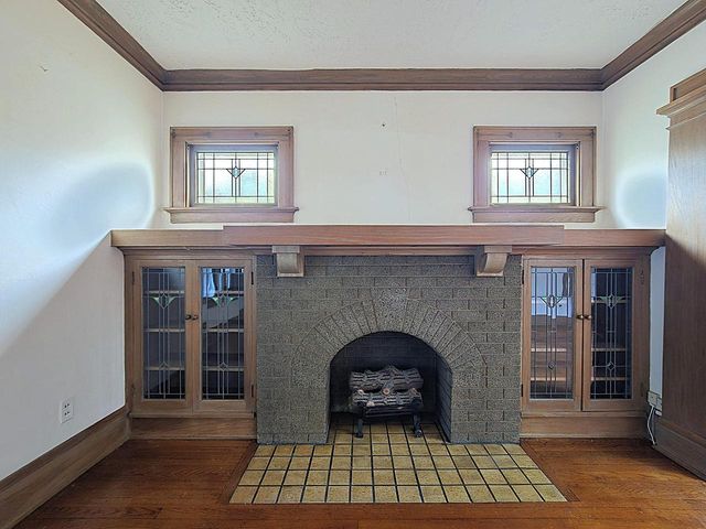 627 E Russell AVENUE, Milwaukee, WI 53207
