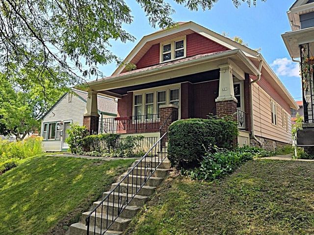 627 E Russell AVENUE, Milwaukee, WI 53207
