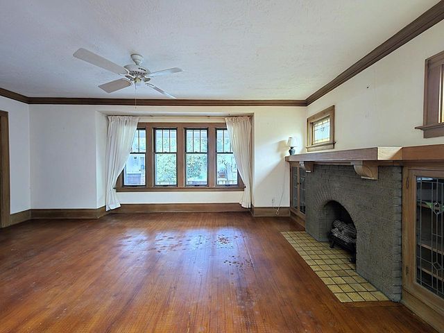 627 E Russell AVENUE, Milwaukee, WI 53207