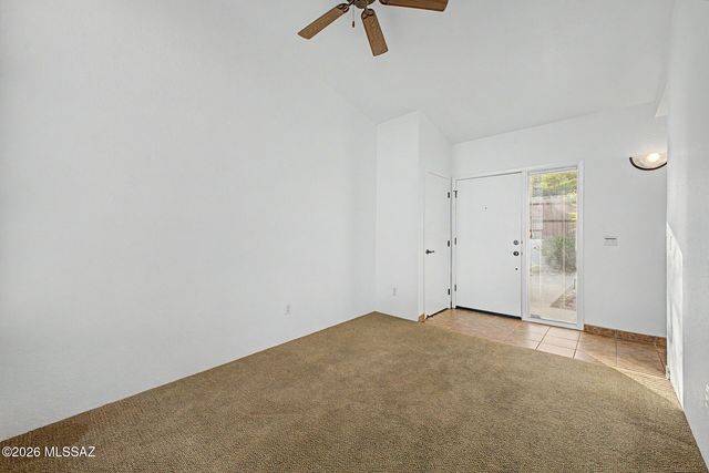 6510 N Tierra de las Catalinas Apt 82, Tucson, AZ 85718