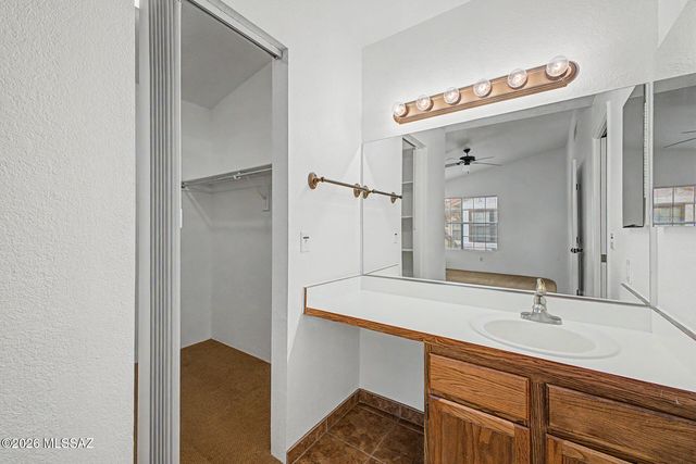6510 N Tierra de las Catalinas Apt 82, Tucson, AZ 85718