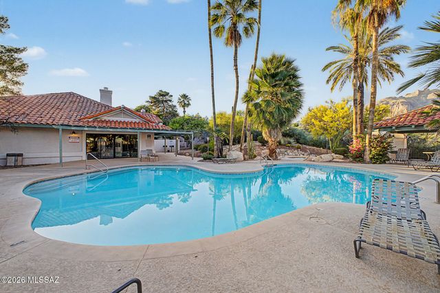6510 N Tierra de las Catalinas Apt 82, Tucson, AZ 85718