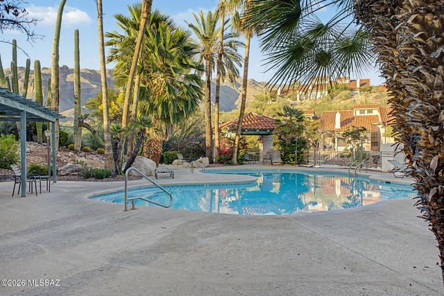 6510 N Tierra de las Catalinas Apt 82, Tucson, AZ 85718