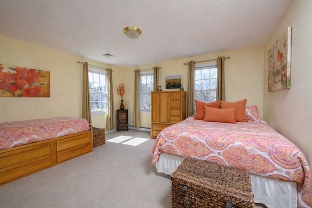 108 Deerfield Lane, Hanover, MA 02339