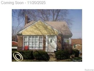 8109 Hazelton Street, Dearborn Heights, MI 48127
