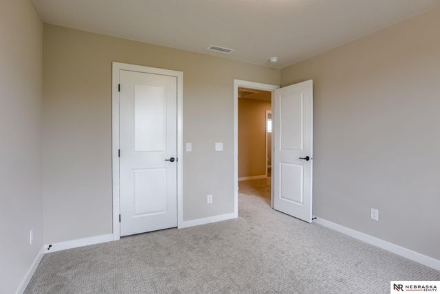 11003 N 161 Avenue, Bennington, NE 68007