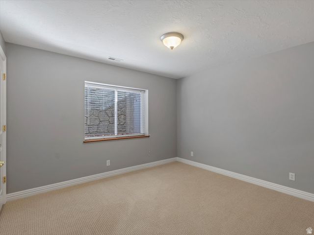 352 E HAVEN CREST RD, Draper, UT 84020