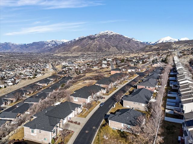 352 E HAVEN CREST RD, Draper, UT 84020