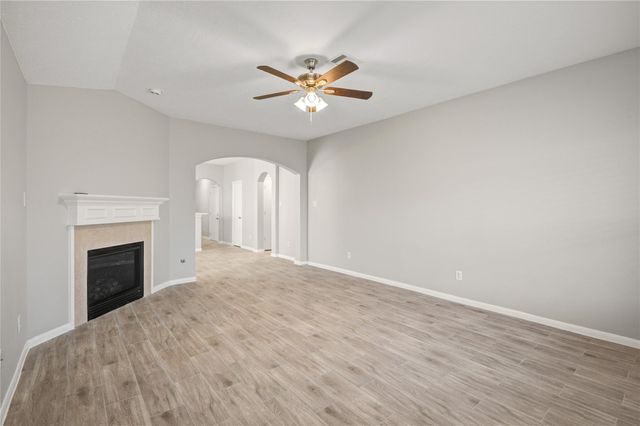 10818 Elgar Lane, Tomball, TX 77375