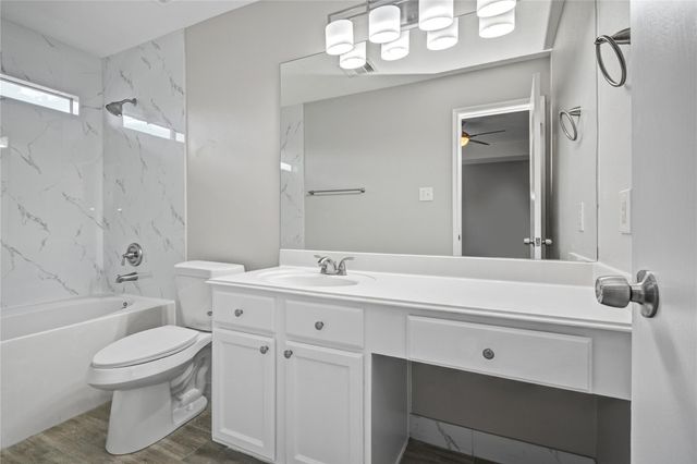 10818 Elgar Lane, Tomball, TX 77375