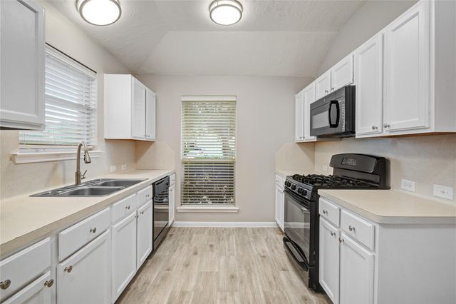 10818 Elgar Lane, Tomball, TX 77375