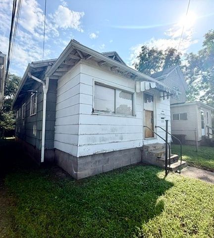 1217 5th Avenue W, Huntington, WV 25701