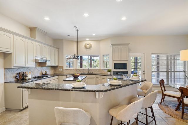 710 Timarron, Leander, TX 78641