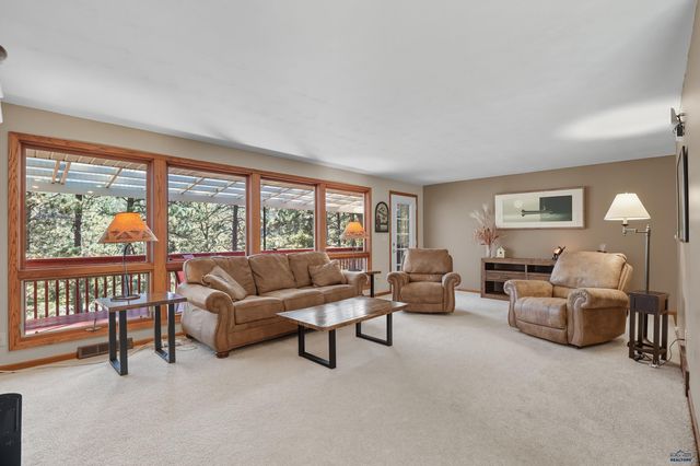 22946 FOREST RD, Rapid City, SD 57702