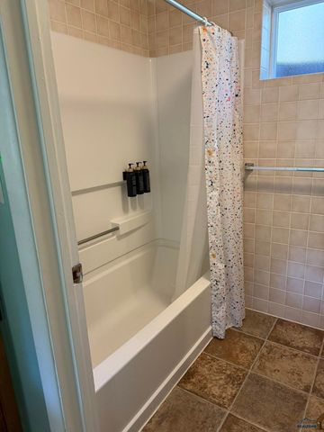 22946 FOREST RD, Rapid City, SD 57702