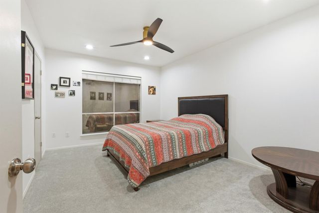 2224 S Piney Point Road 222, Houston, TX 77063