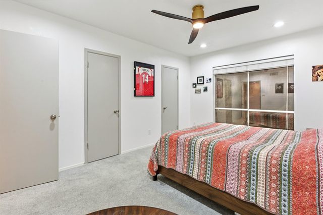 2224 S Piney Point Road 222, Houston, TX 77063