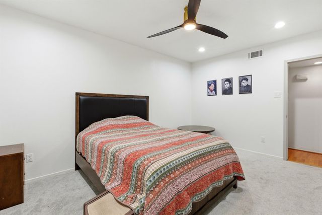 2224 S Piney Point Road 222, Houston, TX 77063