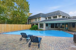 2224 S Piney Point Road 222, Houston, TX 77063