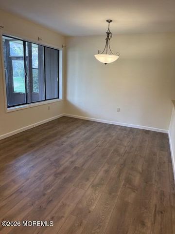 113 Amberly Drive F, Manalapan, NJ 07726