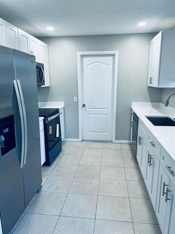 343 SE Oakridge Drive, Port St Lucie, FL 34952