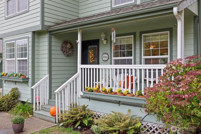 2202 Sophie Way NE, Olympia, WA 98502