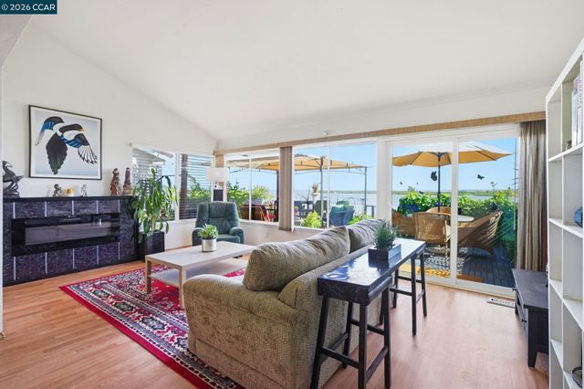 46 Edgewater Pl, Pittsburg, CA 94565