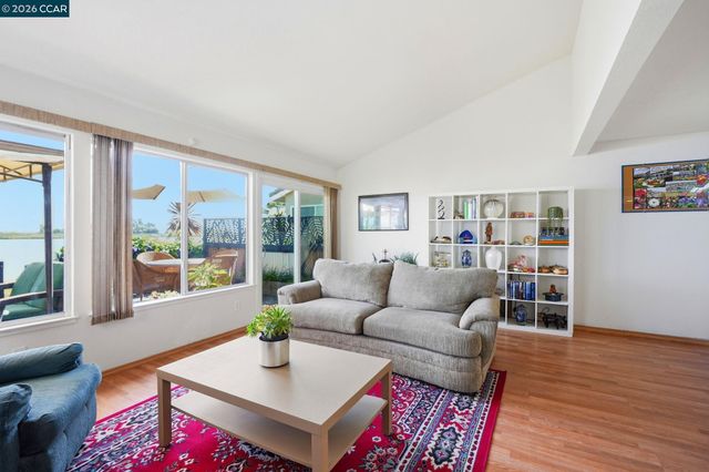 46 Edgewater Pl, Pittsburg, CA 94565