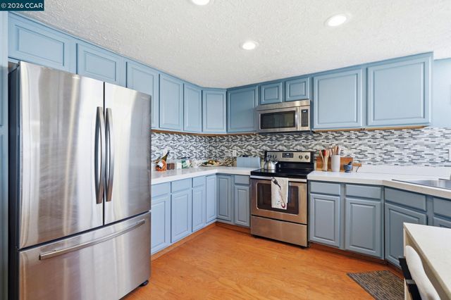 46 Edgewater Pl, Pittsburg, CA 94565