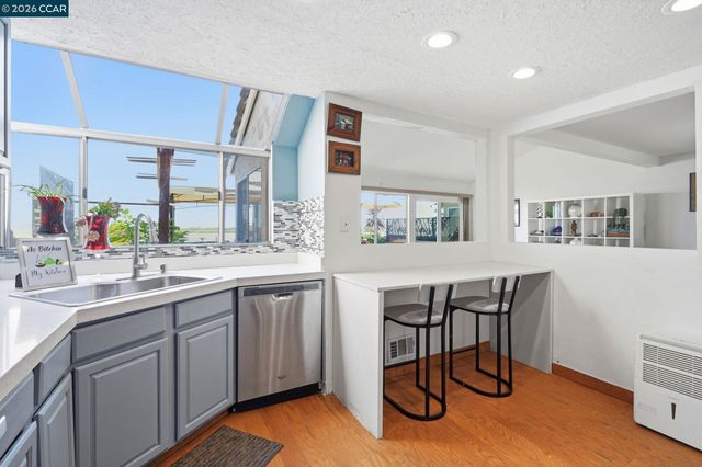 46 Edgewater Pl, Pittsburg, CA 94565
