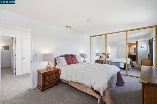46 Edgewater Pl, Pittsburg, CA 94565