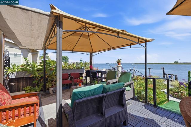46 Edgewater Pl, Pittsburg, CA 94565