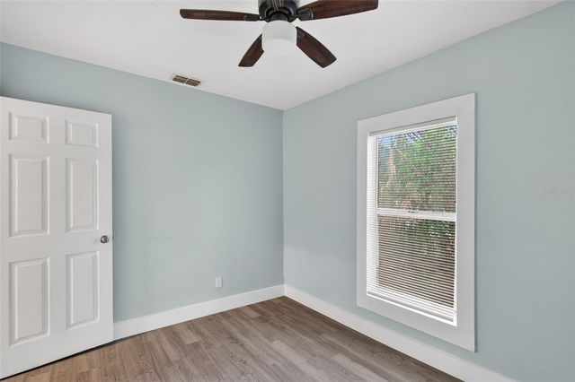 7805 N MULBERRY STREET, Tampa, FL 33604