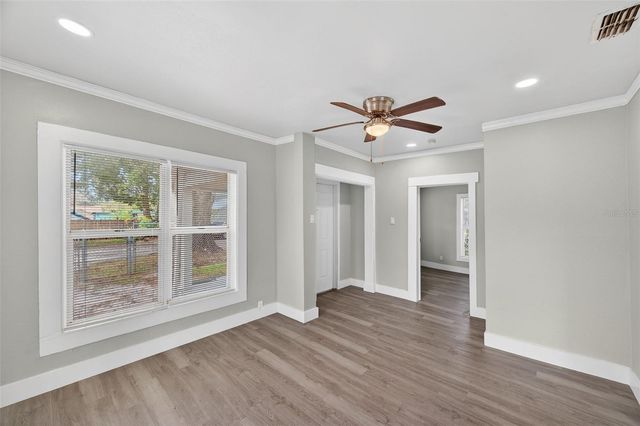 7805 N MULBERRY STREET, Tampa, FL 33604