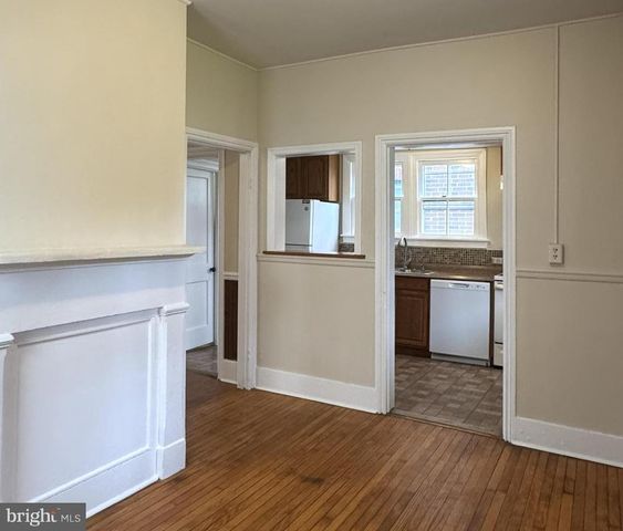 211 S MAPLE AVE, Martinsburg, WV 25401