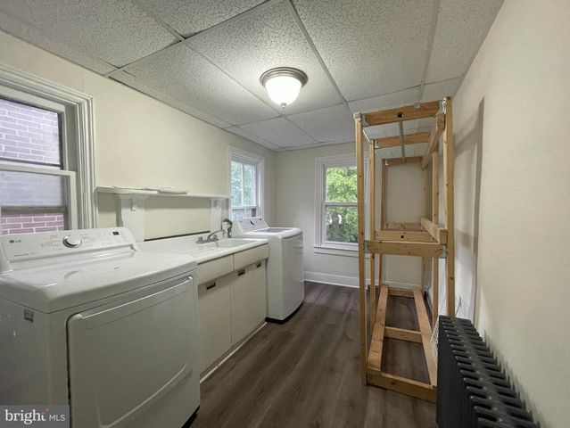 211 S MAPLE AVE, Martinsburg, WV 25401